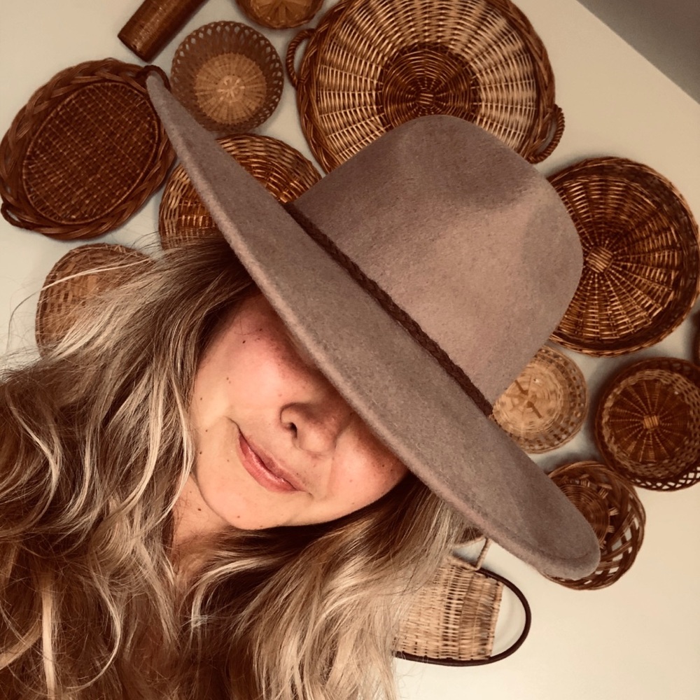 Meet your Posher, Haley